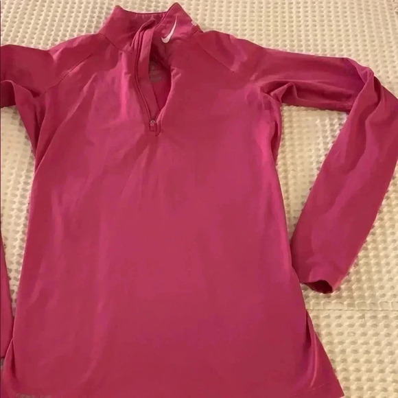 Nike - Picture 2 of 3